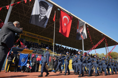 Yenişehir Stadyumunda Cumhuriyet coşkusu