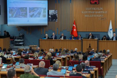 İzmir Buca'daki riskli yapılar için tahliye ve destek paketi Büyükşehir Meclisi'nde