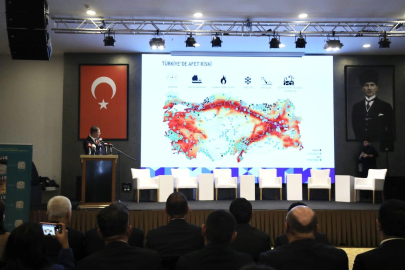 İzmir'de Başkan Tugay’dan afet yönetimi mesajı