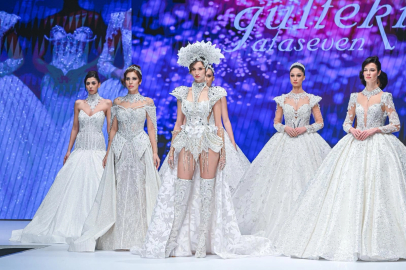 IF Wedding Fashion İzmir’de moda rüzgarına devam