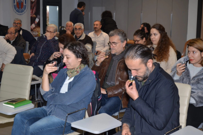 İzmir Efes Tarlası'nda zeytinyağı tadım etkinliğine yoğun ilgi