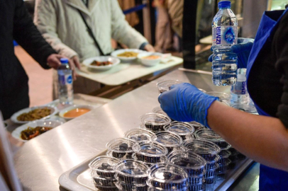 İzmir Büyükşehir’in Kent Lokantaları’nda ücretsiz iftar