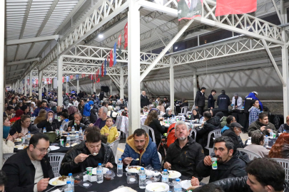 Bursa'nın 'Bereket Sofrası' Yıldırım'da kuruldu