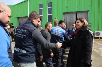 Eskişehir'de Başkan Ünlüce personelle bayramlaştı